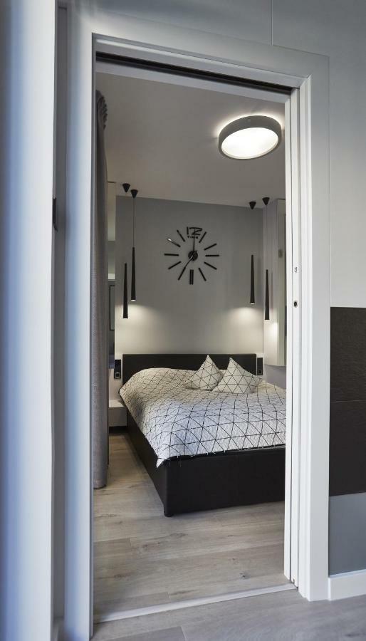 Apartament Baltica Z Ogrodkiem - W Ustronnym Miejscu Tuz Przy Plazy Rogowo  Eksteriør billede