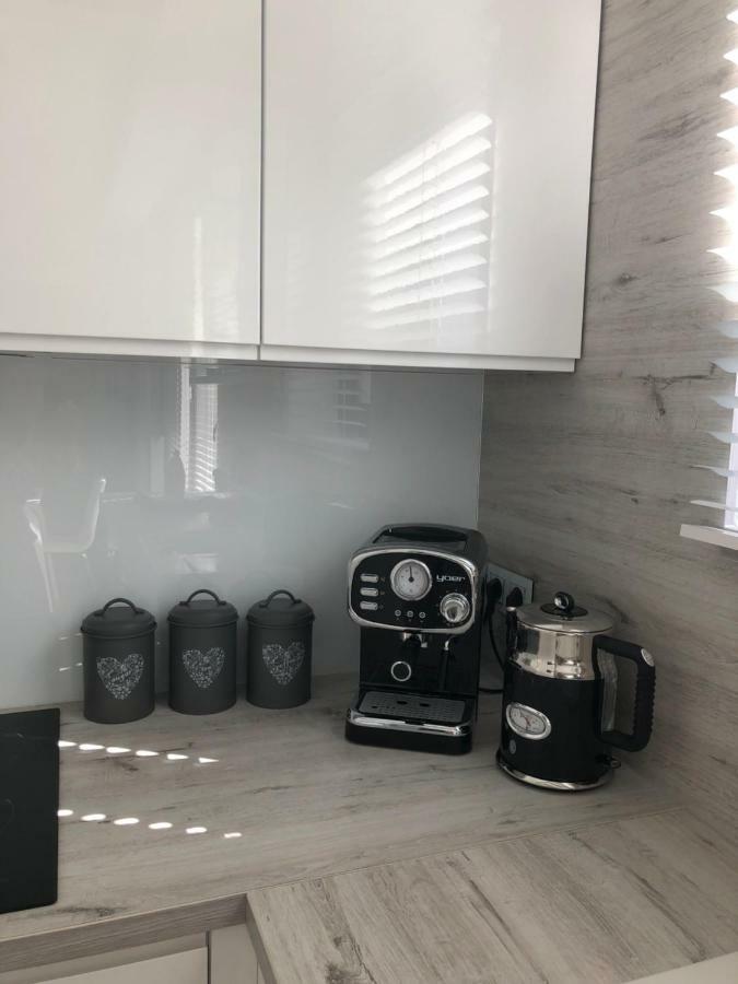 Apartament Baltica Z Ogrodkiem - W Ustronnym Miejscu Tuz Przy Plazy Rogowo  Eksteriør billede