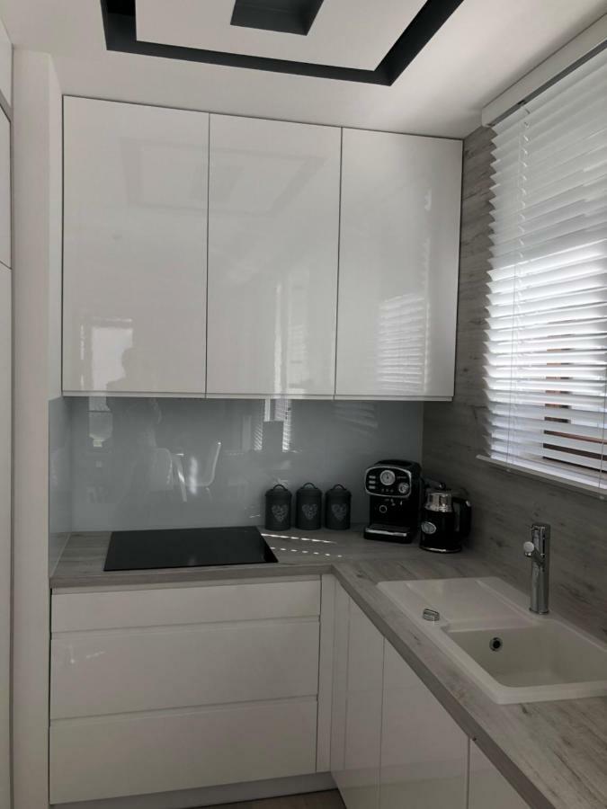 Apartament Baltica Z Ogrodkiem - W Ustronnym Miejscu Tuz Przy Plazy Rogowo  Eksteriør billede