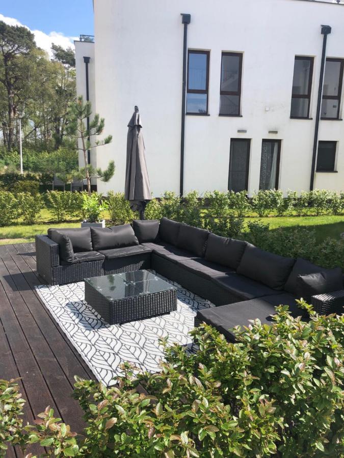 Apartament Baltica Z Ogrodkiem - W Ustronnym Miejscu Tuz Przy Plazy Rogowo  Eksteriør billede